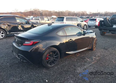 2025 Toyota Gr86 from USA, damaged, VIN JF1ZNBB12S8757843